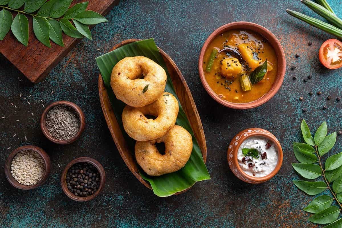 Crispy Rava Medu Vada Recipe using Balian Sooji from the house of Bambino Pasta Foods - Bambino Pasta