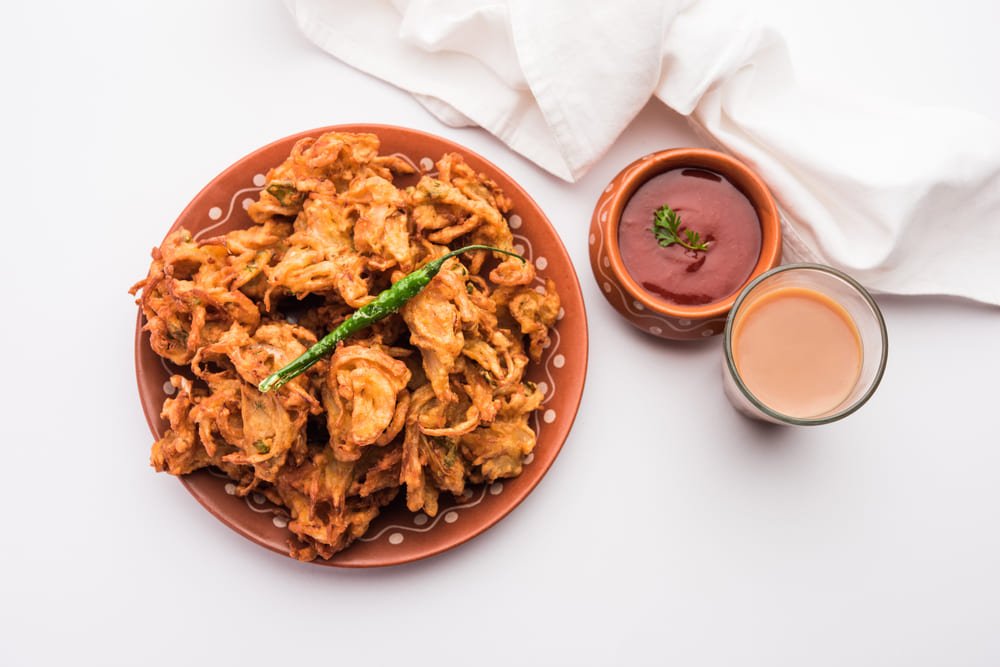 Crispy Rava Pakora Recipe - Bambino Pasta